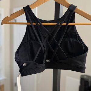 🖤 LULULEMON NWT Free to Be Serene High Neck Sports Bra